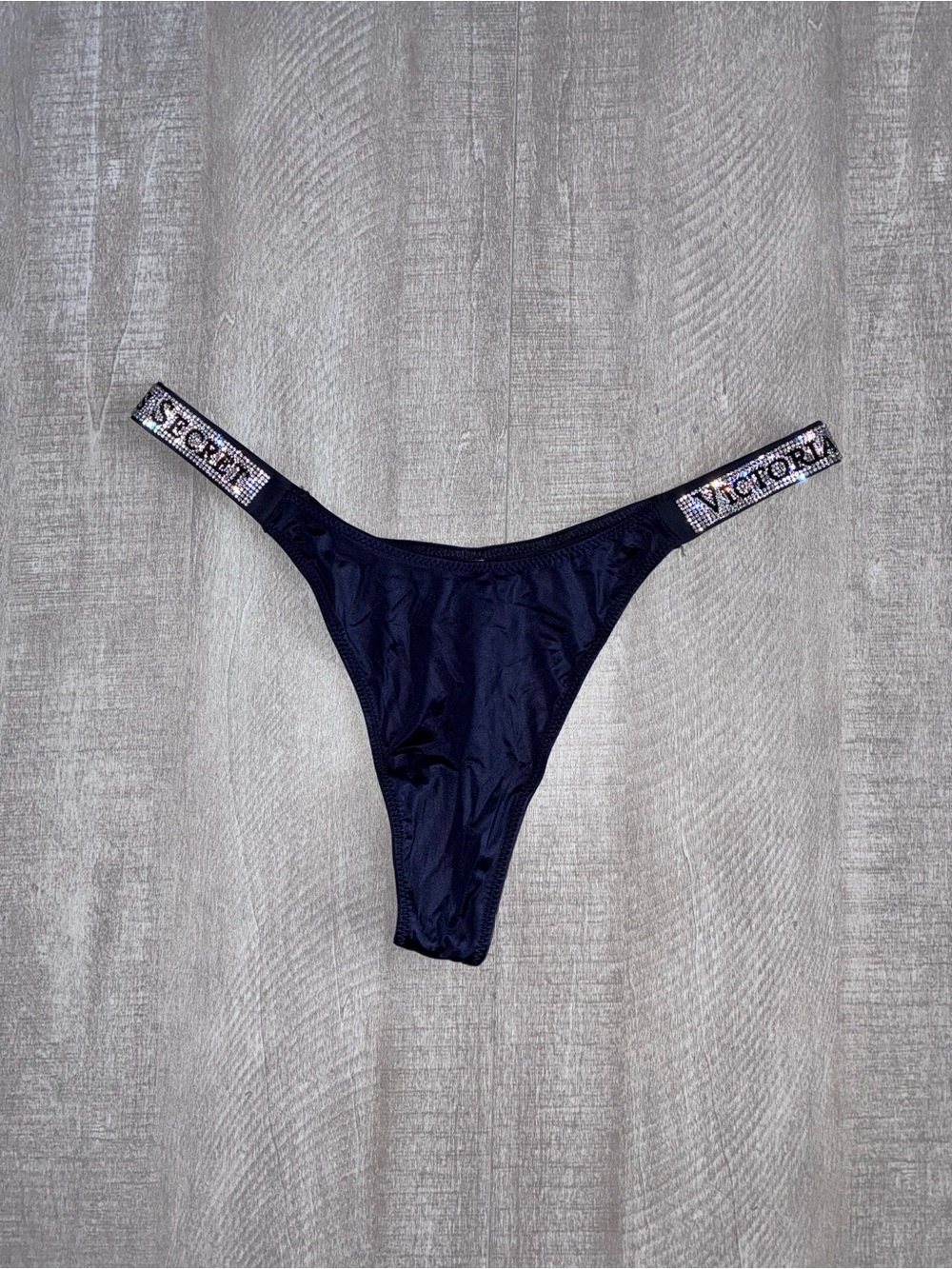 Victoria’s Secret Shine Strap Thong Panty Medium